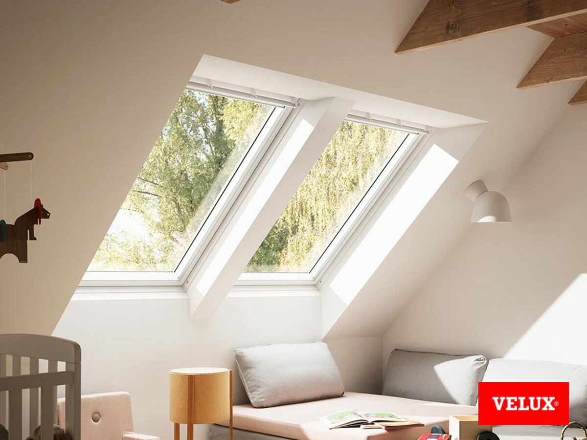 Velux-Dachfenster als Lichtlösung, eingebaut von Finsterer