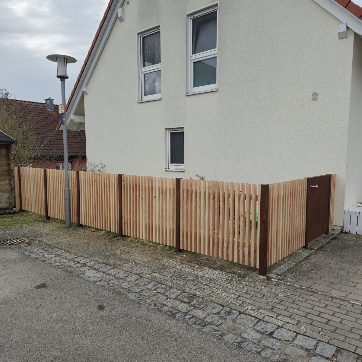Gartenzaun Laercheholz Holz trift Metall